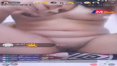 Live Show Selena Gaya Bebas Paling Nakal